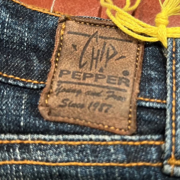 Chip & Pepper Jeans. NWOT SIZE 32 women's vintage - Picture 3 of 3